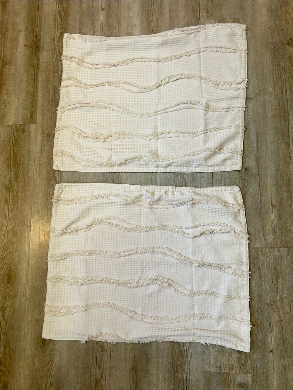 Koolaburra by Ugg Beige Standard Pillowcase Set Fringe Design